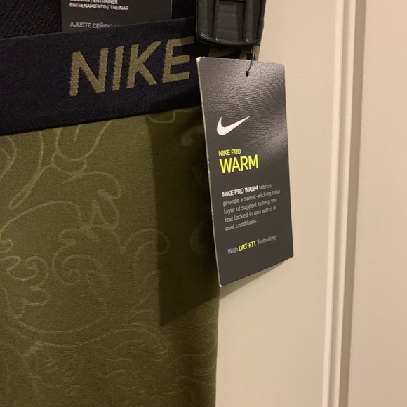 NEW NIKE PRO HYPERWARM CANVAS OLIVE TIGHTS WMNS XS - FIRE LOSS - Picture 3 of 6